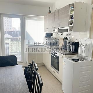 Pronájem bytu 2+1 62 m² České Budějovice, tř. 28. října