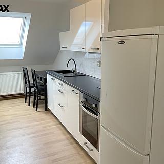 Pronájem bytu 2+kk 48 m² Hradec Králové Pražské Předměstí, Kydlinovská