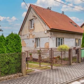 Prodej rodinného domu 100 m² Černožice, Hradecká