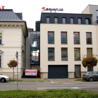 Pronájem kanceláře 13 m² Hradec Králové, Wonkova