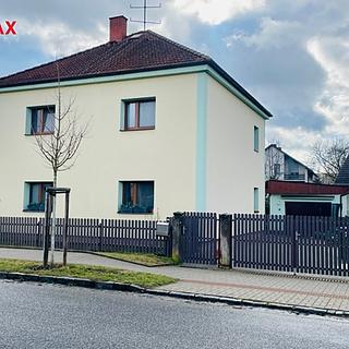 Prodej rodinného domu 249 m&sup2; Černilov