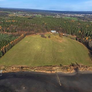 Prodej stavební parcely 73 573 m² Nová Ves