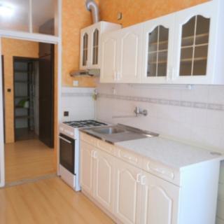 Pronájem bytu 3+1 83 m² Hradec Králové
