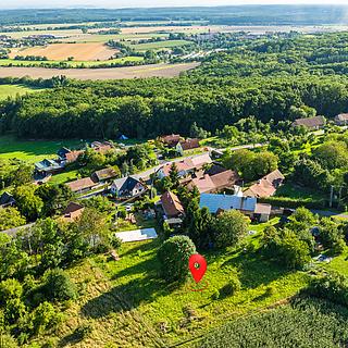 Prodej stavební parcely 2 594 m² Bačalky Lično