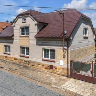 Prodej rodinného domu 402 m² Velký Vřešťov