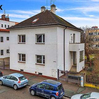 Prodej rodinného domu, 250m&sup2;