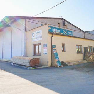 Prodej skladu 6 874 m² Přelouč Lhota