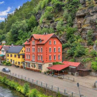 Prodej hotelu a penzionu 380 m² Hřensko