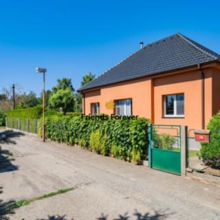 Prodej rodinného domu 195 m² Polerady