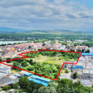 Prodej komerčního pozemku 40 000 m²