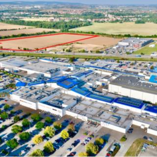 Prodej komerčního pozemku 15 000 m² Modřice