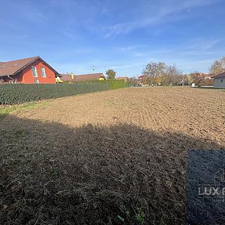 Prodej stavební parcely 1 190 m² Syrovice