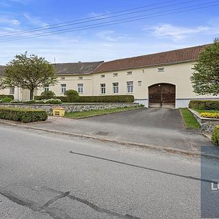 Prodej stavební parcely 11 472 m² Petrůvky