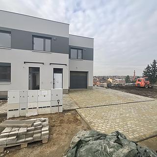 Prodej bytu 4+kk 102 m² Šlapanice