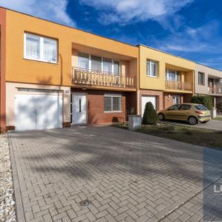 Prodej rodinného domu 243 m² Dubňany, Nádražní