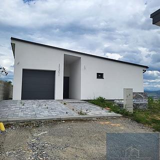 Prodej rodinného domu 206 m² na Slovensku