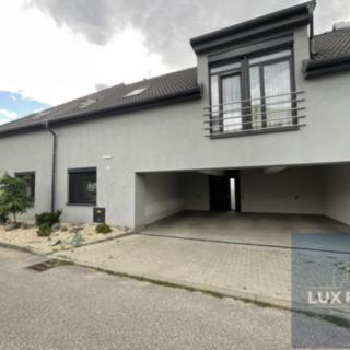 Prodej bytu 2+kk 54 m² Střelice