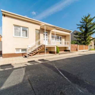 Prodej rodinného domu 115 m² Dolní Dunajovice, Krátká