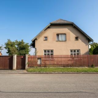Prodej rodinného domu 230 m² Vlkov