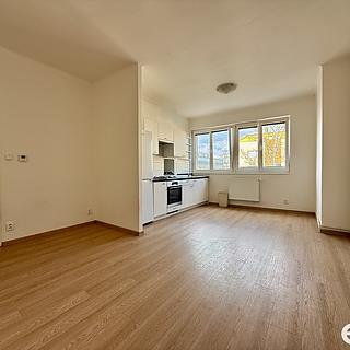 Pronájem bytu 2+kk 43 m² Praha Krč, Bystřická