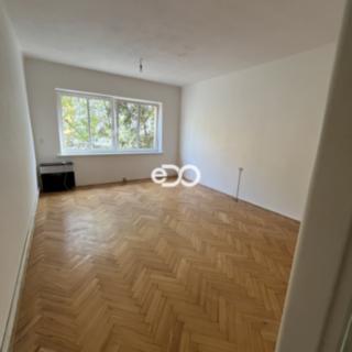 Pronájem bytu 2+1 54 m² Praha