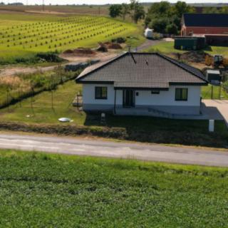 Prodej rodinného domu 108 m² Hořany