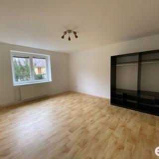 Pronájem bytu 1+kk a garsoniéry 35 m² Mladá Boleslav III, Pod Borkem