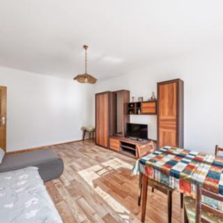Prodej bytu 2+1 61 m² Skřivany, Nádražní