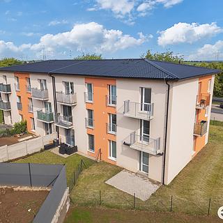 Prodej bytu 3+kk 66 m² Nehvizdy, Pražská