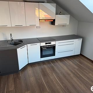 Pronájem bytu 3+1 70 m² Hořice, Žižkova