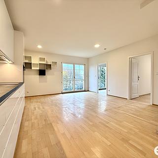 Pronájem bytu 3+kk 73 m&sup2; Praha