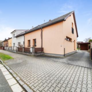 Prodej rodinného domu 205 m² Hradec Králové Svobodné Dvory, Drtinova