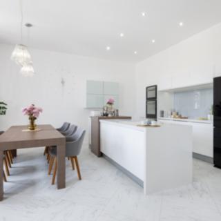 Prodej bytu 3+1 103 m² Soběslav I, náměstí Republiky