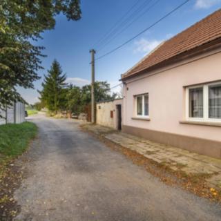 Prodej rodinného domu 89 m² Pchery