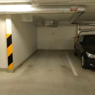 Pronájem parkovacího místa 16 m² Praha Hostivař, Rižská
