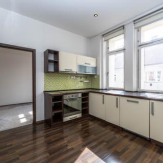 Pronájem bytu 2+1 51 m² Praha Nusle, Jaurisova