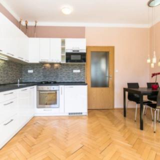 Pronájem bytu 3+kk 54 m² Praha