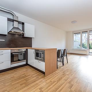 Pronájem bytu 2+kk 61 m&sup2; Praha