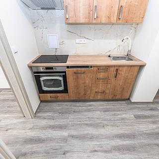 Pronájem bytu 2+1 56 m² Praha Vršovice, Volyňská