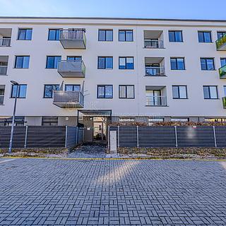 Pronájem bytu 4+kk 84 m&sup2; Ostrava