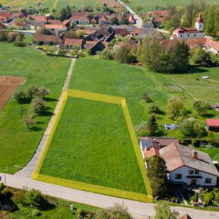 Prodej stavební parcely 3 000 m² Krasonice