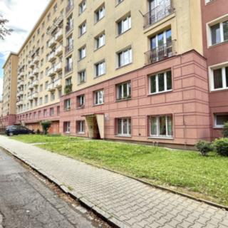 Prodej bytu 2+1 59 m² Ostrava Poruba, Nálepkovo náměstí
