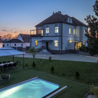 Prodej rodinného domu 382 m² Žatec Záhoří