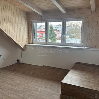 Pronájem bytu 2+kk 45 m² Hněvotín