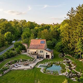 Prodej rodinného domu 200 m&sup2; Úžice