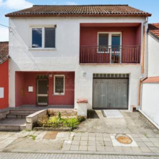 Prodej rodinného domu 148 m² Hostěradice