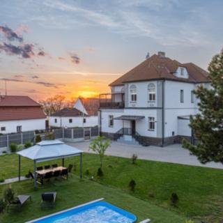Prodej rodinného domu 382 m² Žatec Záhoří