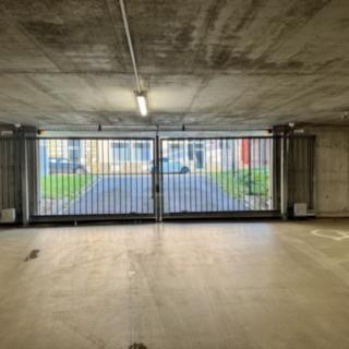 Pronájem parkovacího místa 12 m² Plzeň