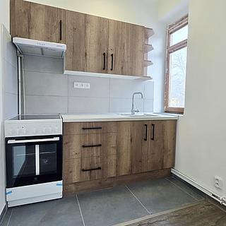 Pronájem bytu 1+kk a garsoniéry 26 m² Karviná Mizerov, Rudé armády