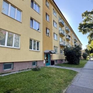 Prodej bytu 1+kk a garsoniéry 22 m² Havířov Město, Národní třída